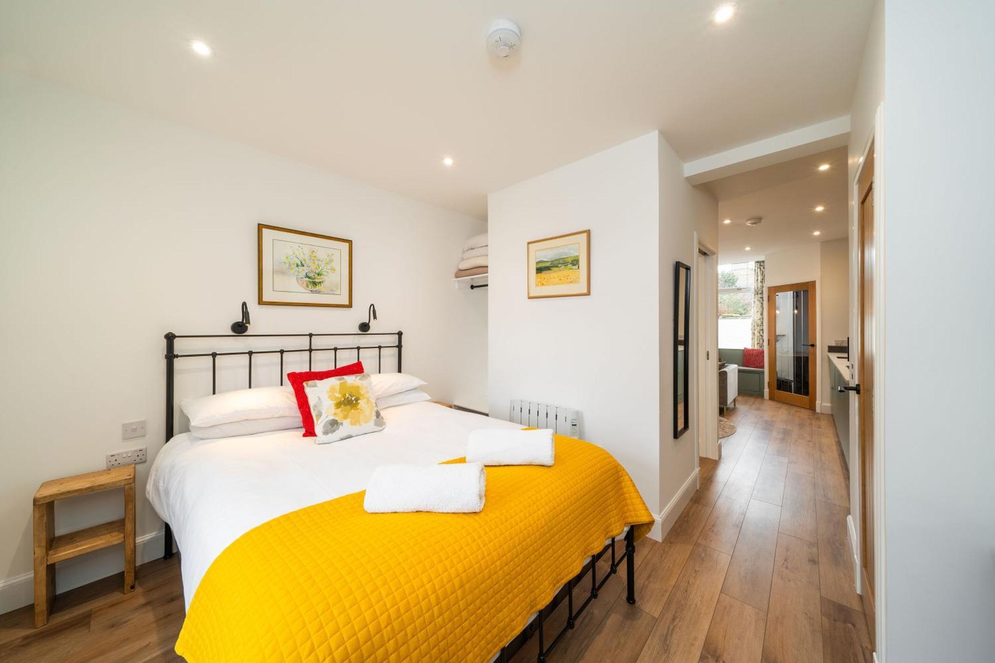 Appartamento Grange8 Luxury Snug & Courtyard In Blairgowrie Blairgowrie and Rattray Esterno foto
