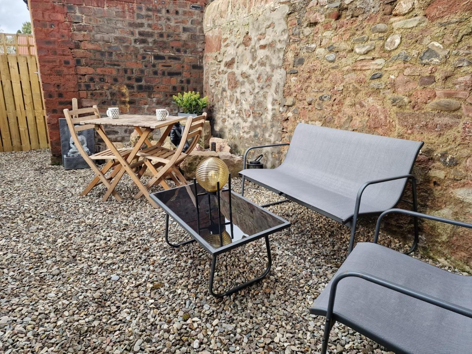Appartamento Grange8 Luxury Snug & Courtyard In Blairgowrie Blairgowrie and Rattray Esterno foto